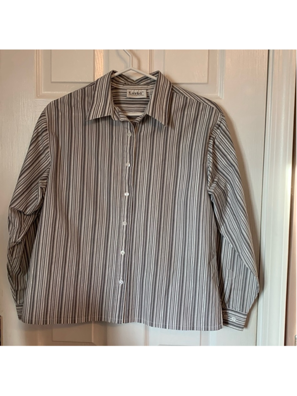 Tabi grey, white and silver striped blouse large